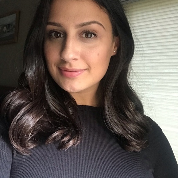 Meet your Posher, Kim - Picture 1 of 1